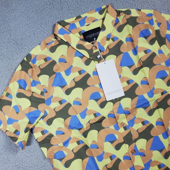 Wildfang Essential Short Sleeve Button Up Shirt Unisex 2X Camo - Picture 4 of 9